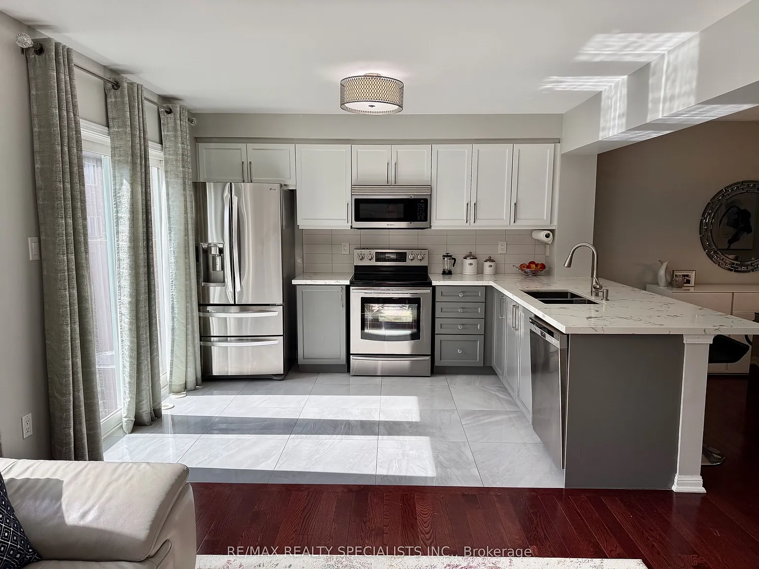5 bed, $3,100 — Photo 4