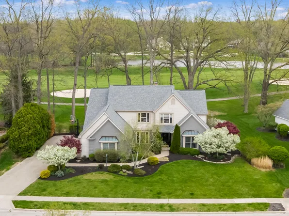 5695 Medallion Dr E, Westerville, OH 43082