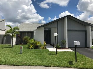 9769 Oakcrest Ct, Lehigh Acres, FL 33936