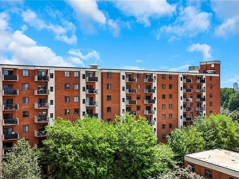 300 Johnson Ferry Rd NE #B902 — Photo 31