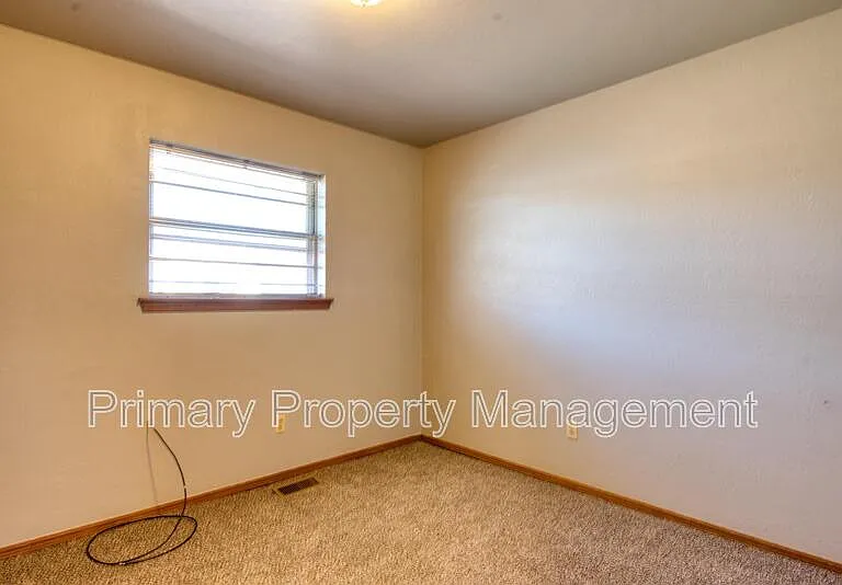 303 Kimberly Ln — Photo 11