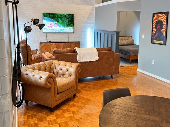 101 N Chestnut St APT 1