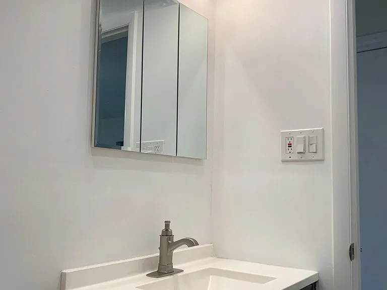 bathroom1