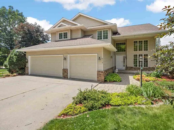 819 Elliott Ct, Iowa City, IA 52246