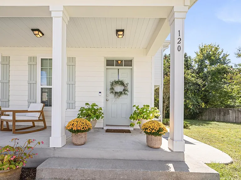120 Mosaic Oaks Cir — Photo 10