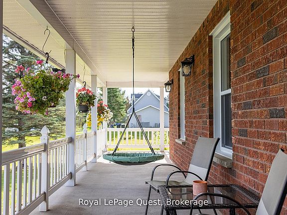 3rd image of 2070 Hawley Rd