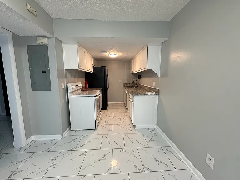 3547 Old Chamblee Tucker Rd #H — Photo 6