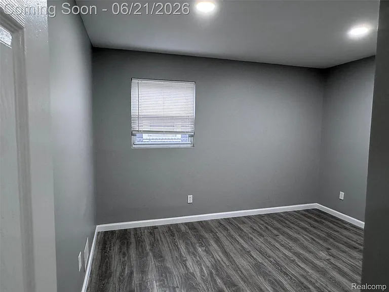 1412 E Goulson Ave — Photo 13
