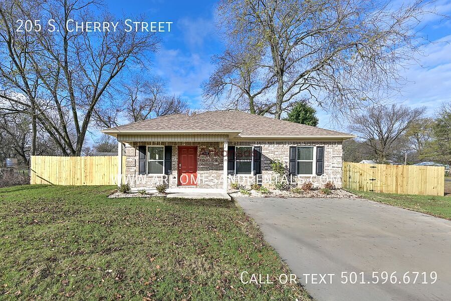 1st image of 205 S Cherry St