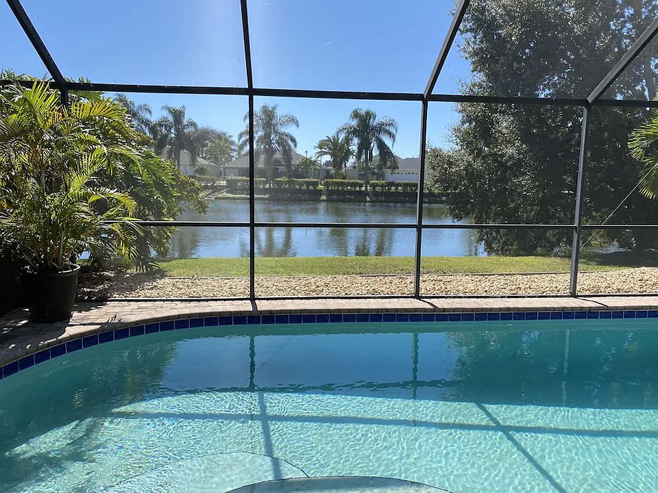 1st image of 781 Sunset Lakes Dr