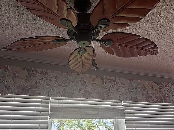 5th image of 625 W Lake Jasmine Cir Unit 625-109