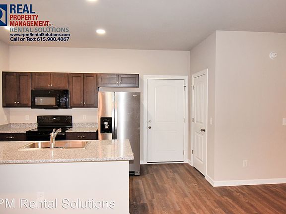 3rd image of 2269 Lismore Dr