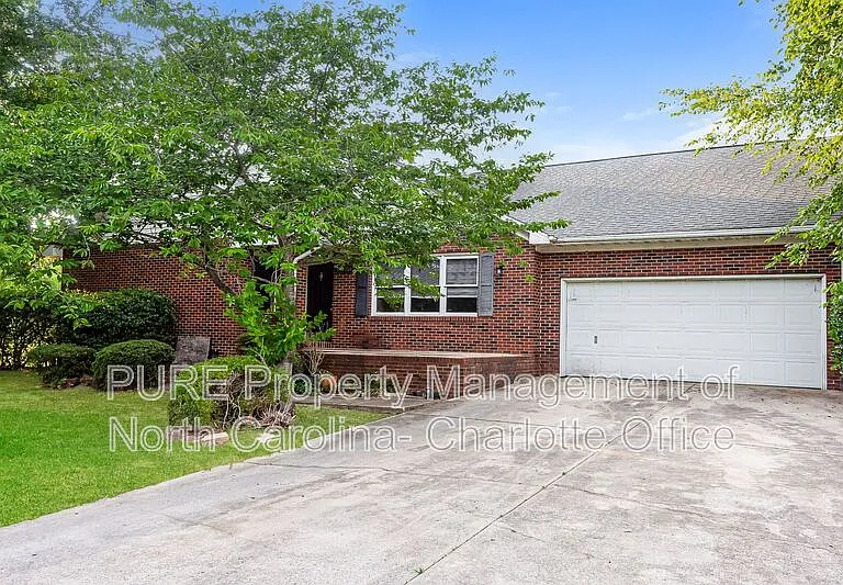 18805 Bluff Point Rd #B — Photo 3