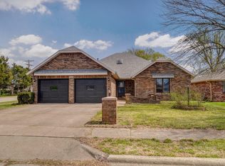 2006 S Lancaster Ave, Springfield, MO 65807