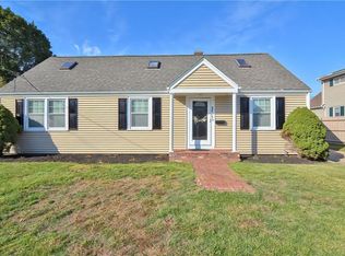 32 Wendell St, Pawtucket, RI 02861