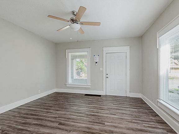 5th image of 1134 N Lasalle St