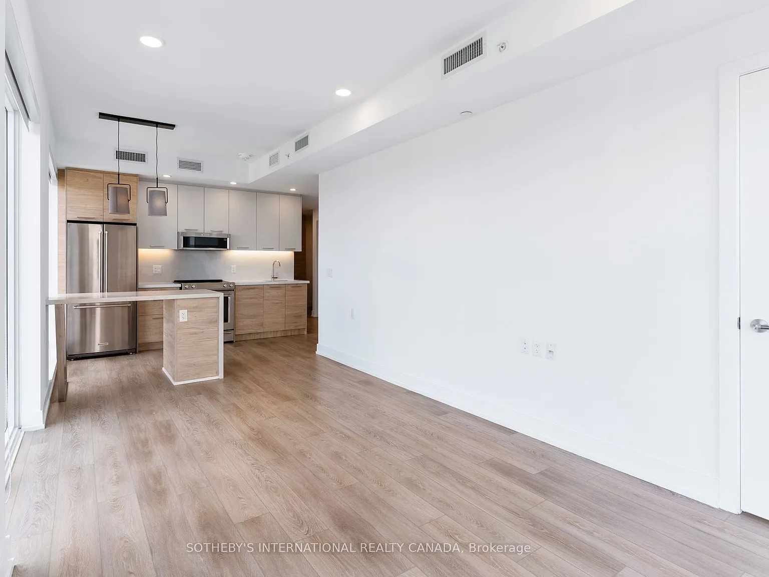 1 bed, $2,375 — Photo 2