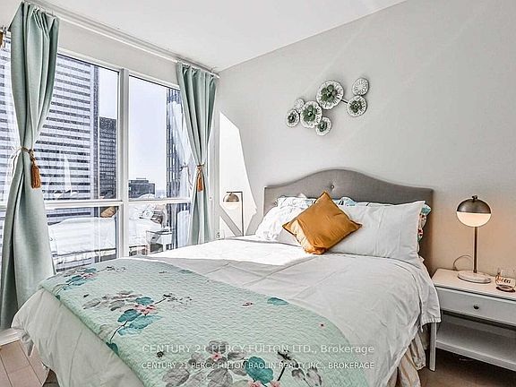 4th image of 70 Temperance St #4007
