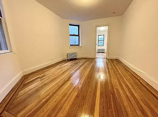 Rented by J PRESTON AND ASSOCIATES INC | media 10