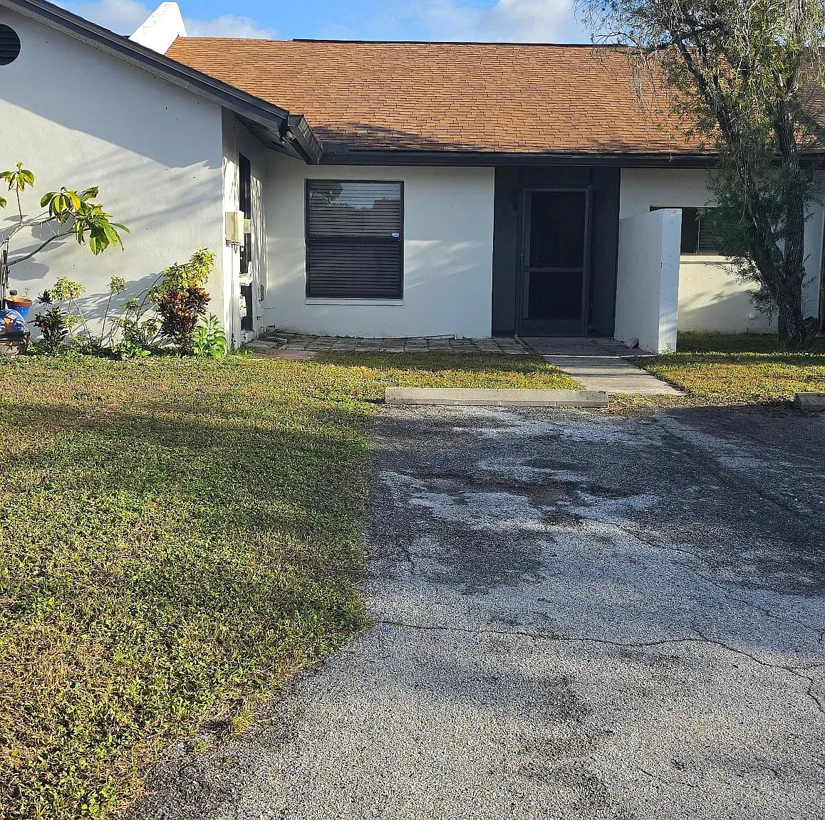 2 bed, 1120 sqft, $1,950 — Photo 1