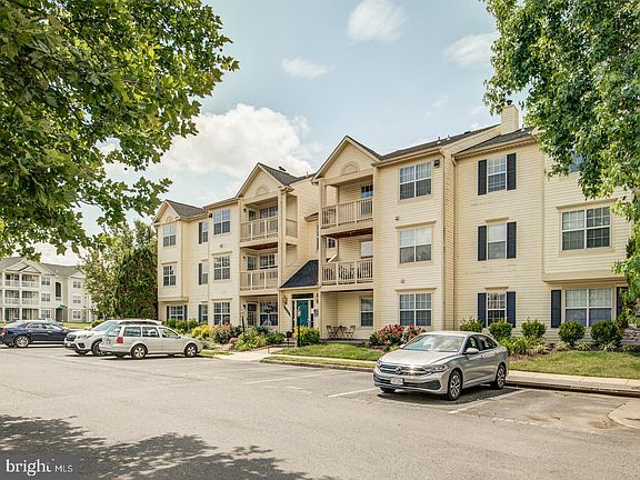 5th image of 11014 Koman Cir APT 201