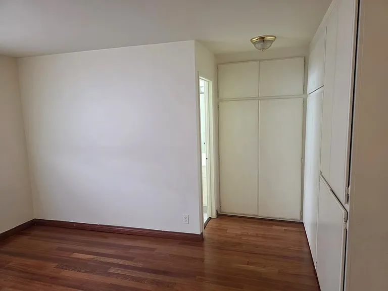 18601 Collins St #D7 — Photo 9