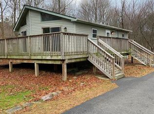 863 Stony Mountain Rd, Albrightsville, PA 18210