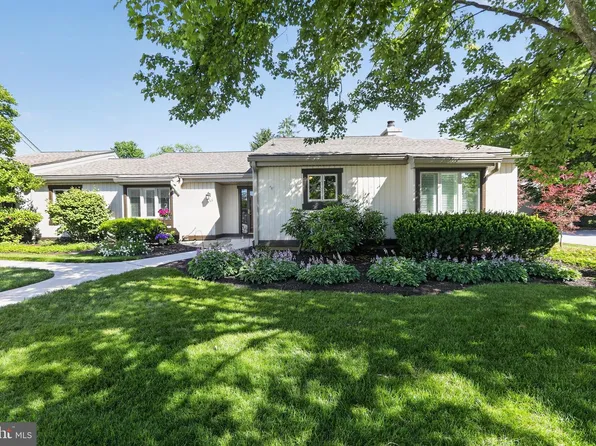 330 Devon Way #330, West Chester, PA 19380