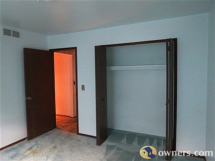 5th image of 47493 Lizabeth Dr