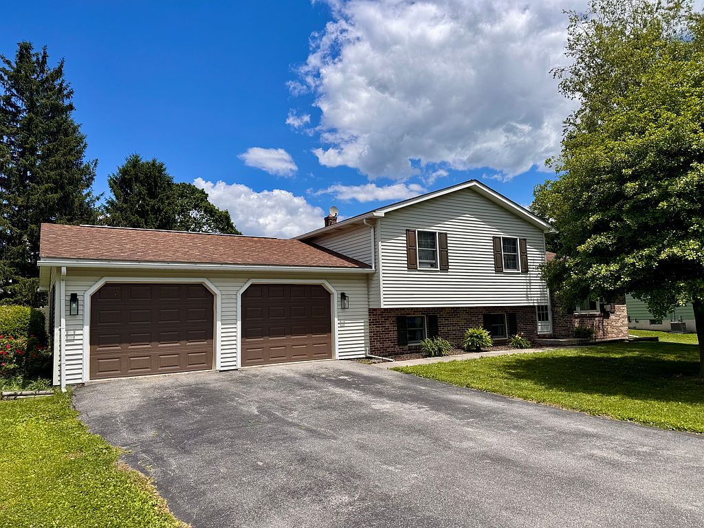 31 Cayuga Rd - Property Image
