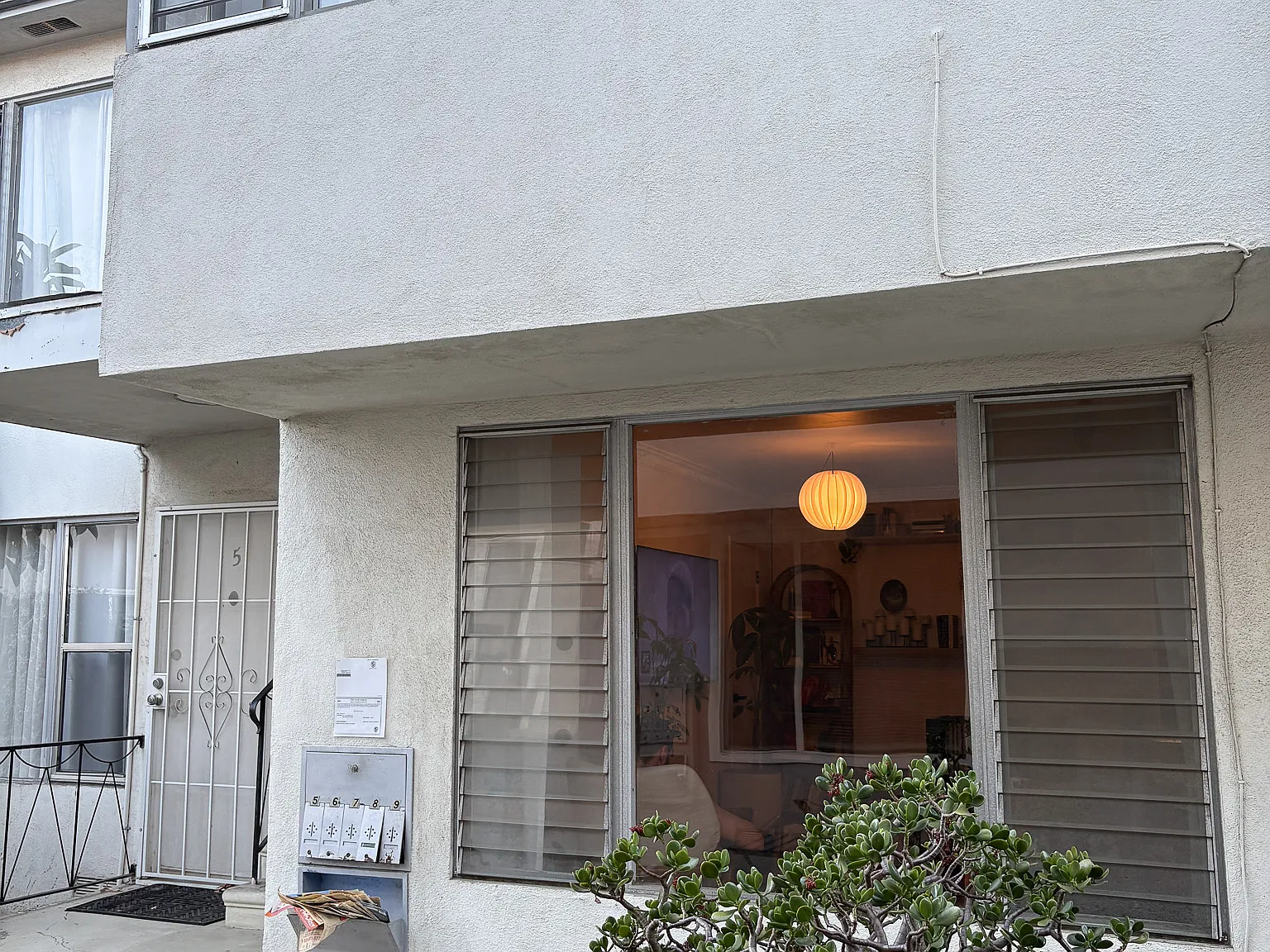 2 bed, 900 sqft, $2,750 — Photo 2