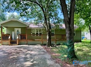 1511 Pine St, Athens, AL 35611
