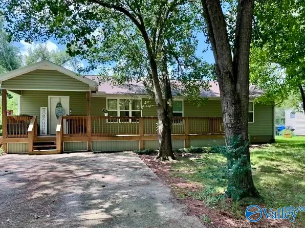 1511 Pine St, Athens, AL 35611