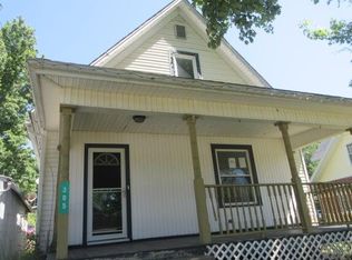 305 E Main St, Junction City, OH 43748