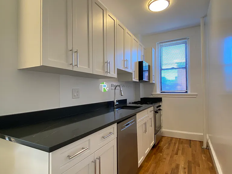 1292 Commonwealth Ave #22 — Photo 9