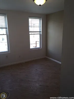 Rented by Realty 2000 Corp | media 16