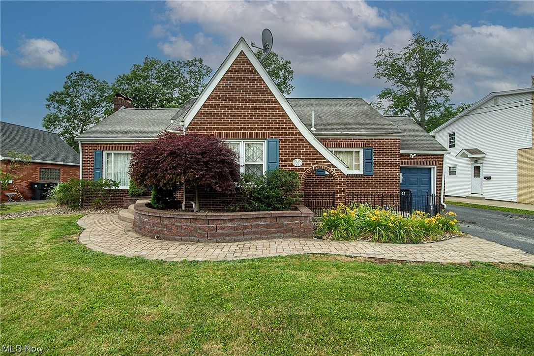 871 Genesee Ave NE, Warren, OH 44483 Zillow