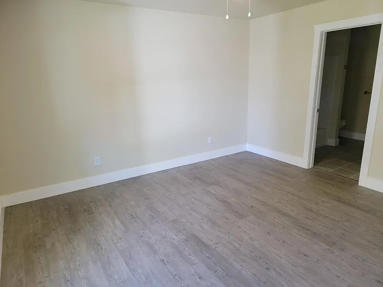 1500 W Main St — Photo 5