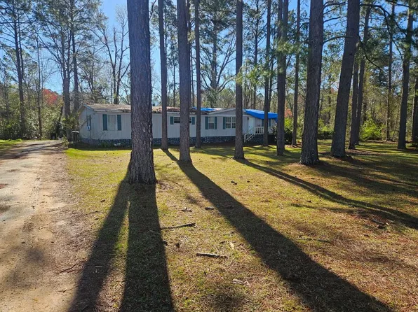 353 Heather Ln, Nashville, GA 31639