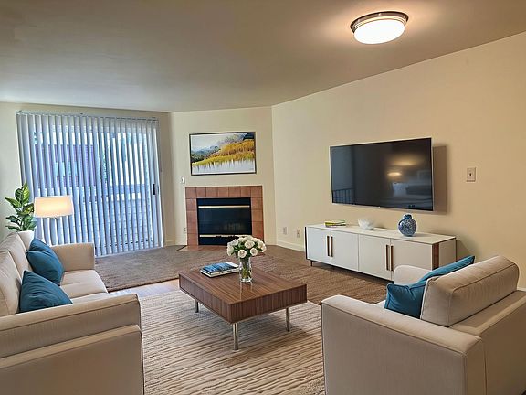 5th image of 6900 California Ave SW Unit 402