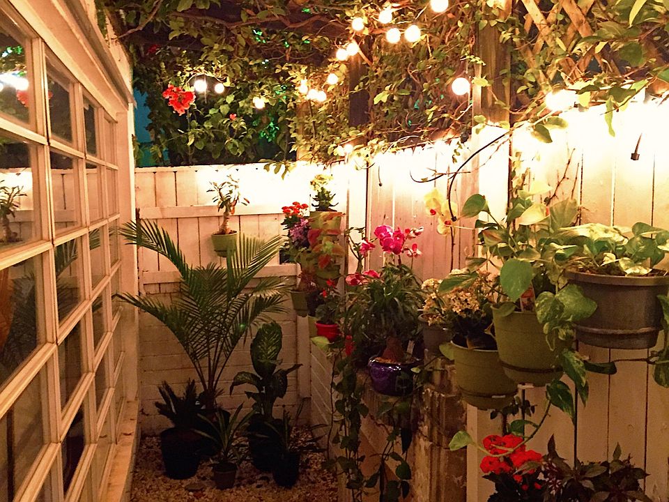 2nd image of 842 Espanola Way