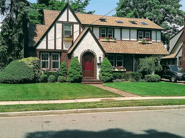 763 Sprague Street, North Baldwin, NY 11510