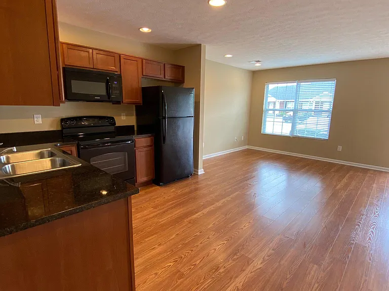 125 Idlewood Ct #B — Photo 11