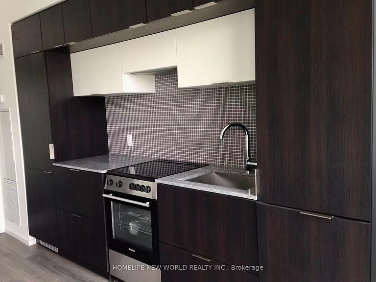 159 Dundas St E #610 — Photo 9