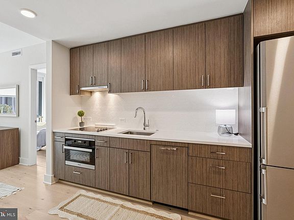 5th image of 1211 Van St SE APT 1003