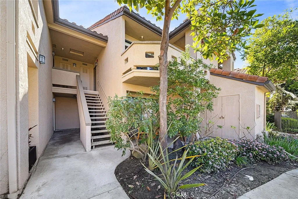 Photo 2 of 19 - 1046 Calle Del Cerro #424 - San Clemente, CA Building Photo - 1046 Calle Del Cerro #424