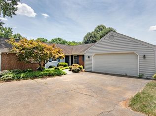 1709 Dawn Ln SW, Roanoke, VA 24018