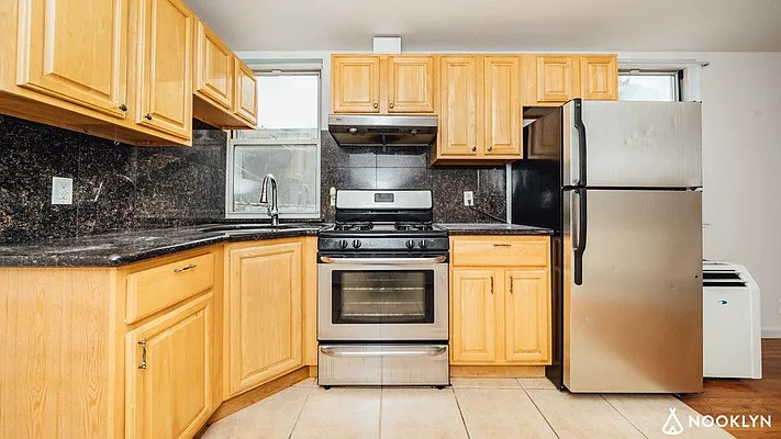 Rented by Nooklyn NYC LLC | media 25