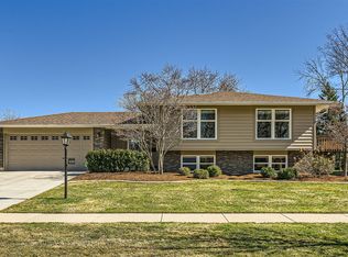 4105 Mason Dr, Hoffman Estates, IL 60192