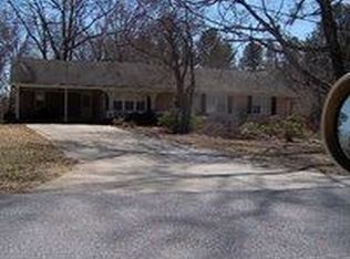 196 Teresa Ln, Loganville, GA